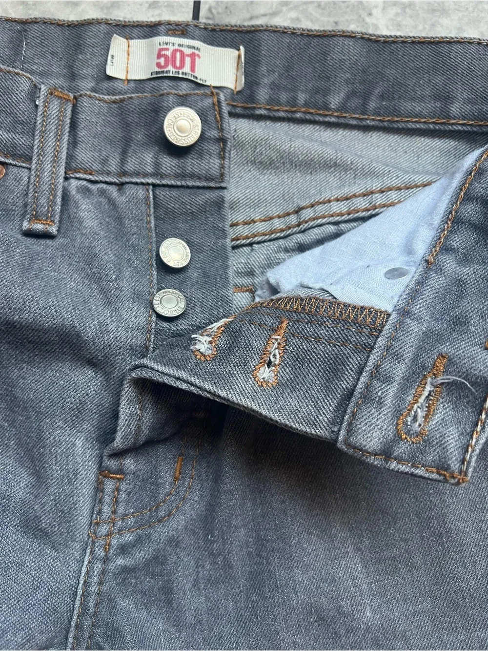 Levi's 501 Original Fit Men's Jeans 32x30 Grey Charcoal Straight Leg Button Fly